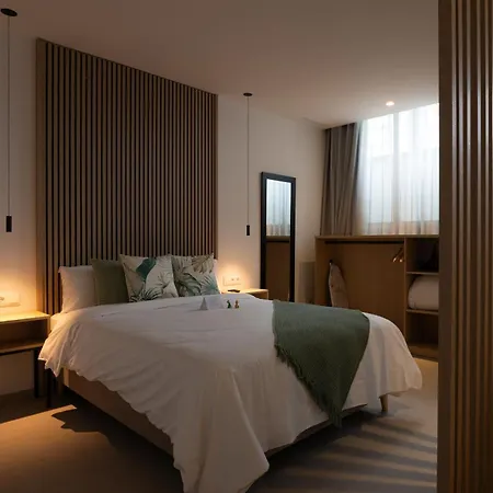 Arena Junior Aparthotel 4*